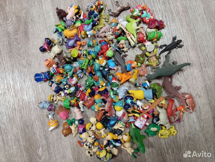 Игрушки из киндер сюрприза пакетом