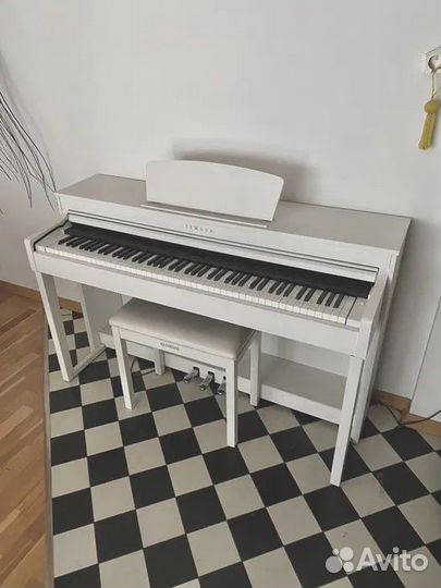 Цифровое пианино Yamaha Clavinova