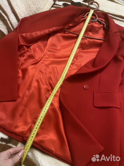 Костюм брючный золотой песок