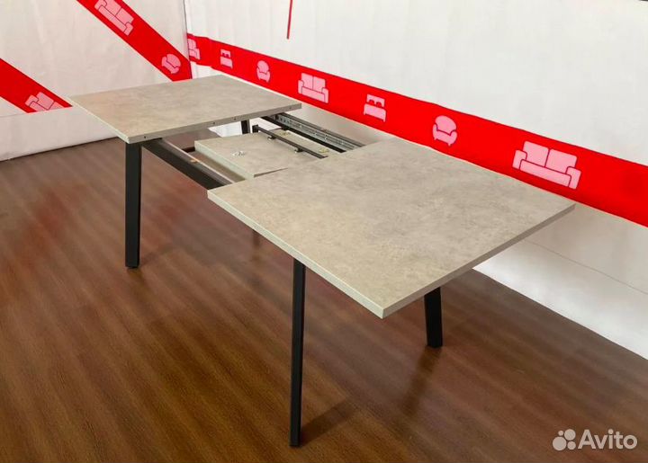 Кухонный стол