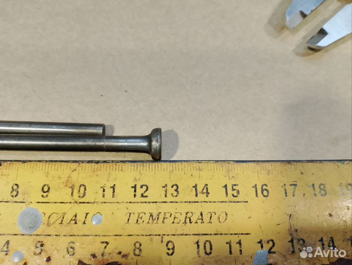 Стержень и толкатель сцепления мотоцикла иж Юпитер