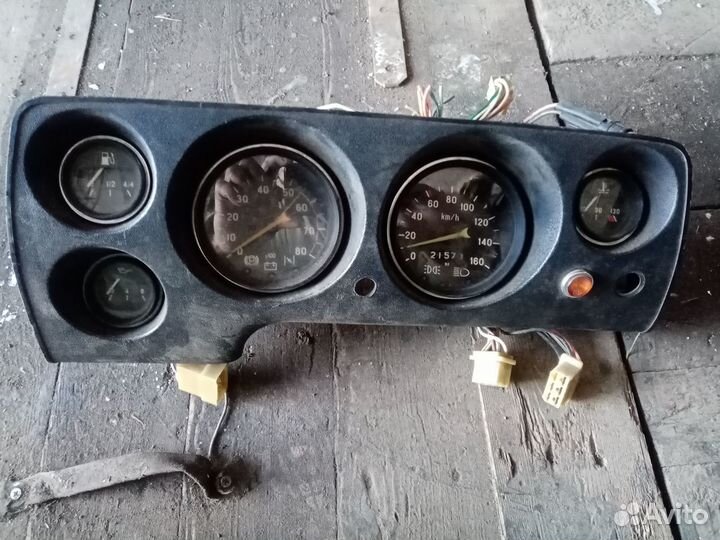 Приборка niva 2121