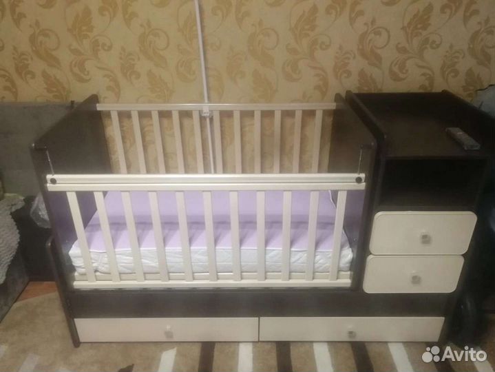 Детская кроватка трансформер с комодом
