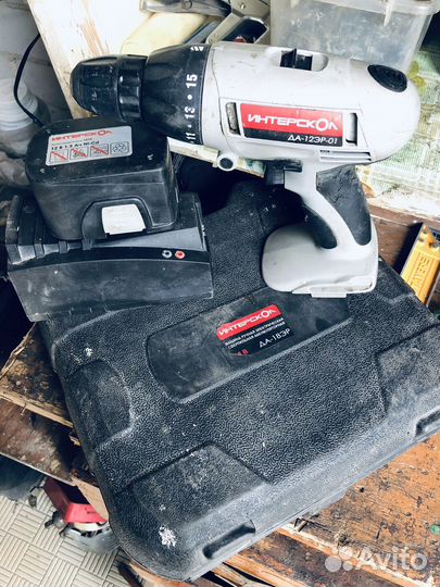 Шуруповерт интерскол