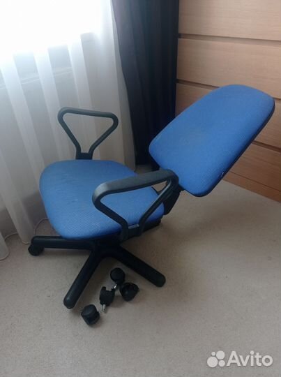 Компьютерное кресло на запчасти