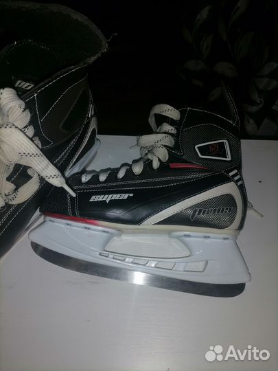 Коньки хоккейные