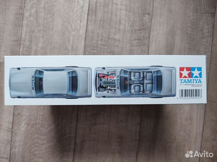 Tamiya 24194 1/24 Nissan Skyline 2000 GT-R