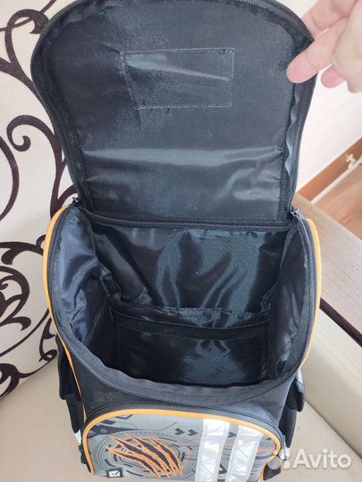Портфель школьный для мальчика