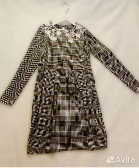 Платье для девочки 146