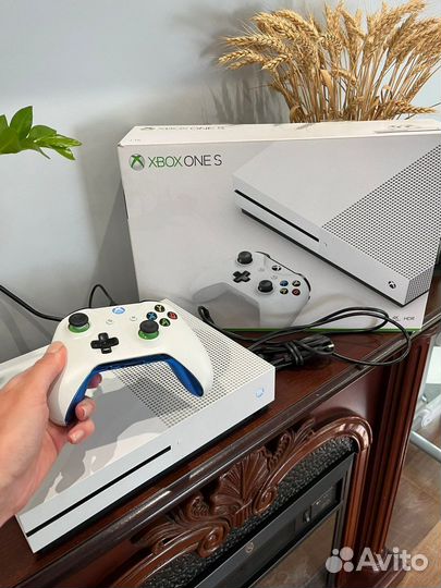 Xbox one s +400 игр