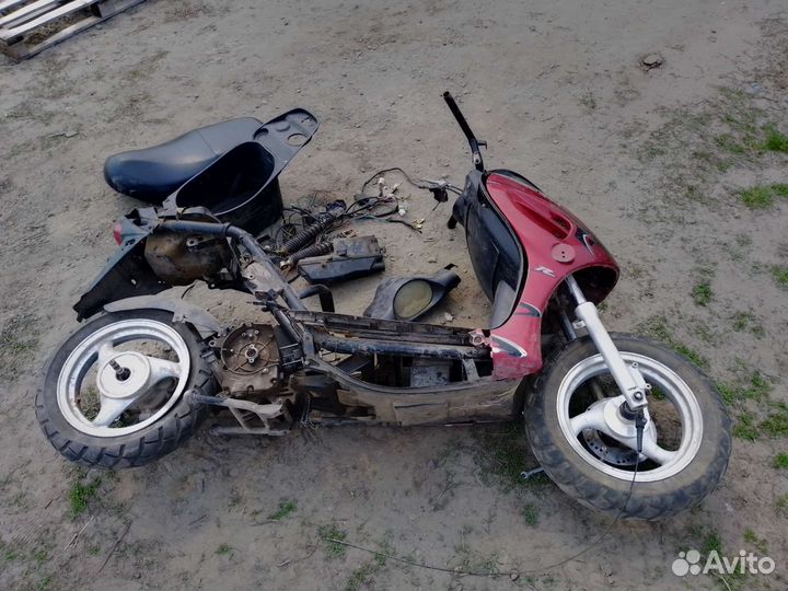 Запчасти на скутер Racer sagita