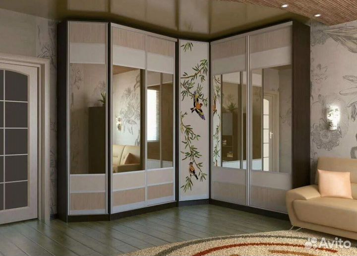 Угловой шкаф