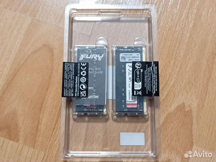 Новый комплект 2х8 Гб DDR4 3200 мгц Kingston Fury