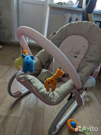 Шезлонг детский с вибрацией