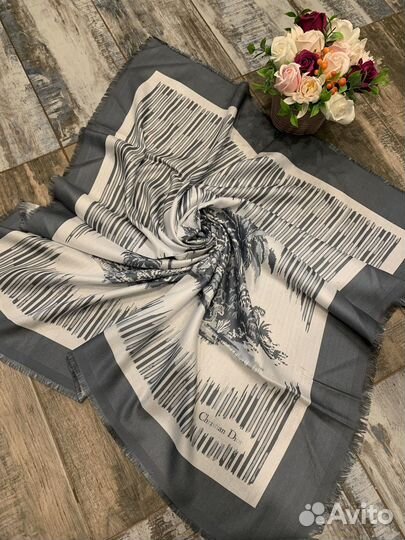 Платок шаль Dior из хлопка и шерсти серый новый