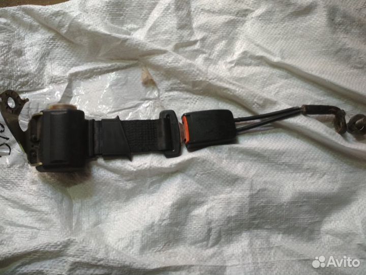 Ремень безопасности