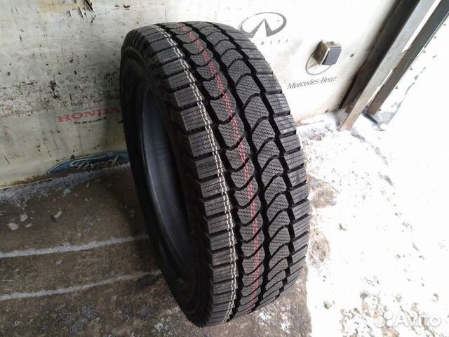Continental VancoVikingContact 2 215/60 R17 109R