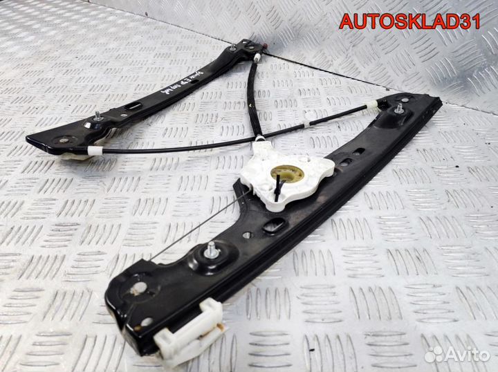 Стеклоподъемник передний левый BMW E90 51337140587