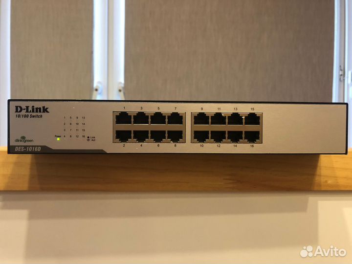 Коммутатор D-Link DES-1016D