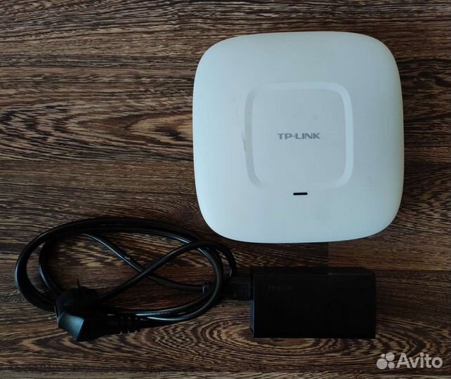 Wi-Fi точка доступа TP-link EAP10