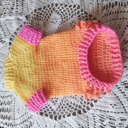 Милый свитер для маленькой собачки