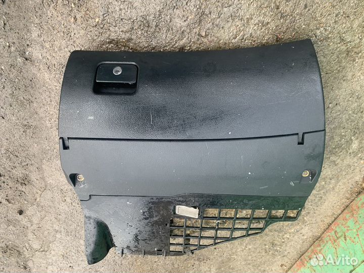 Бардачок audi A6 (C5) (1997-2004)