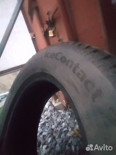 Continental Contact CT 22 215/65 R17