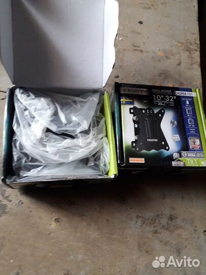 Кронштейн для крепления телевизора