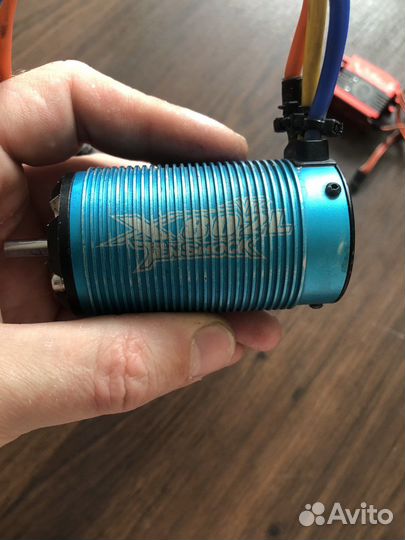 Бк мотор 1/8 tenshock x802L v2