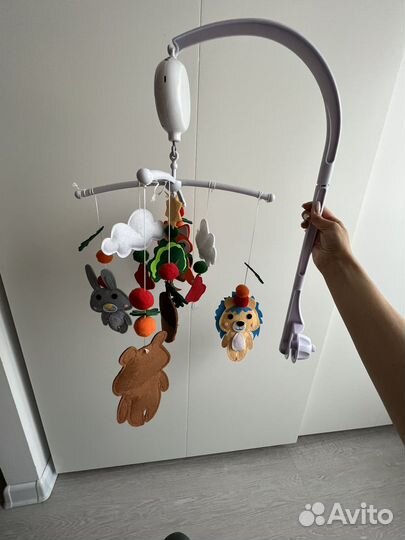 Мобиль на кроватку из фетра