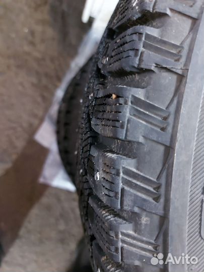 Bridgestone Blizzak Spike-01 185/65 R15 88T