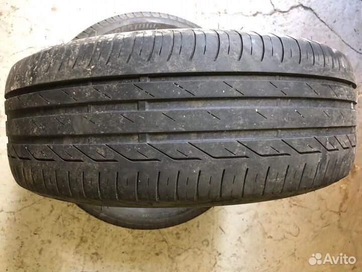 Bridgestone Turanza T001 215/60 R16