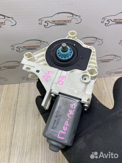 Левый моторчик стеклоподъемника Audi A4 2007-2015