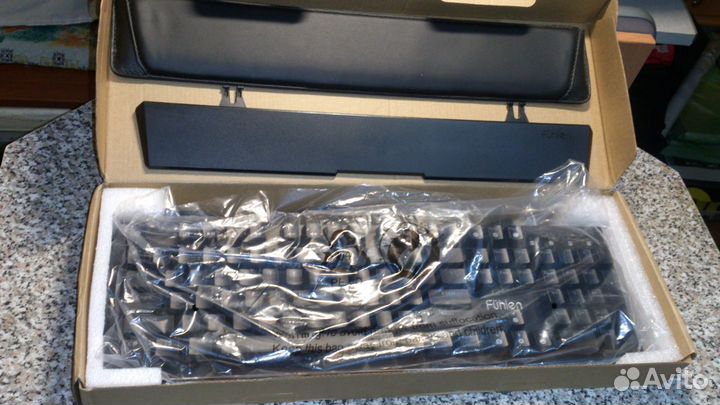 Игровая клавиатура Fuhlen Destroyer