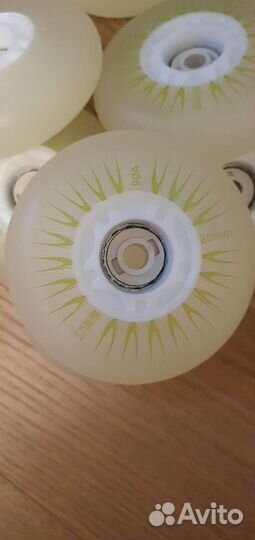 Светящиеся колеса для роликов 8 шт