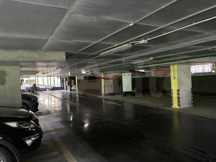 Машиноместо, 14 м²