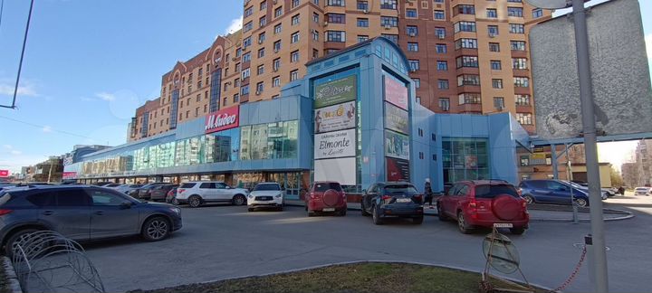Торговая площадь, 90 м²
