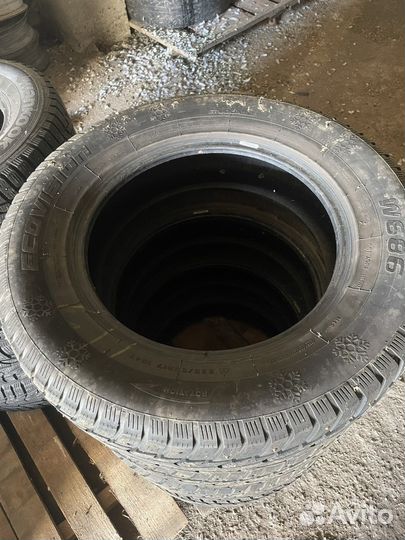 Ecovision W-686 235/65 R17