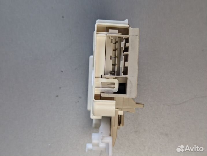 Убл для стиральной машины Miele W1