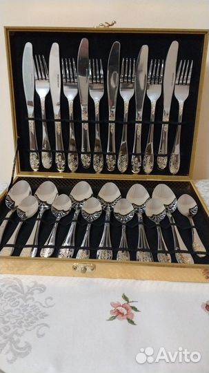 Столовый набор ложки и вилки