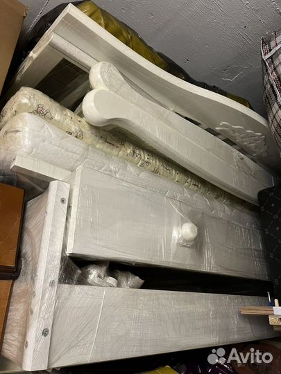 Детская кроватка с маятником Гандылян