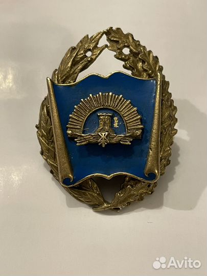 Знак Ярославского Зенитно - ракетного училища