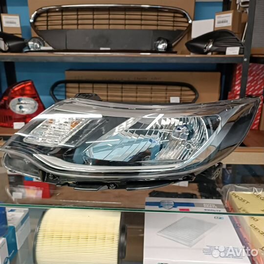 Фара Kia Rio 15 левая с эл корректором