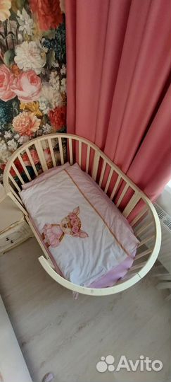 Детская кроватка с маятником круглая овальная