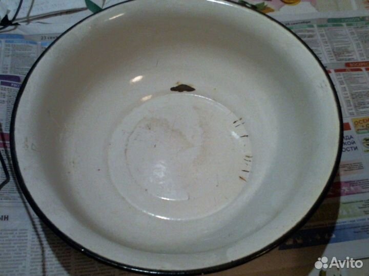 Таз эмалированный на 5 литров