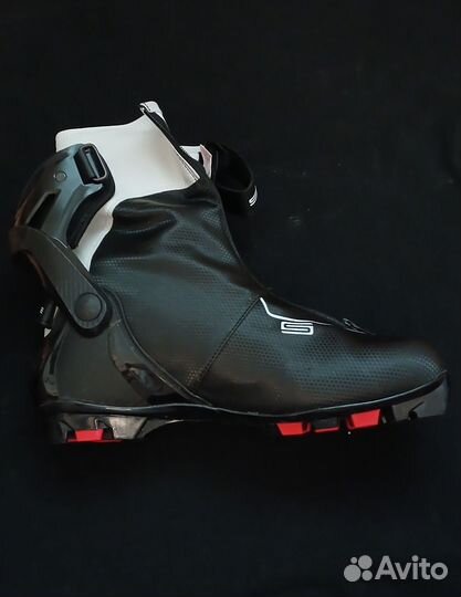 Лыжные ботинки Ski boots