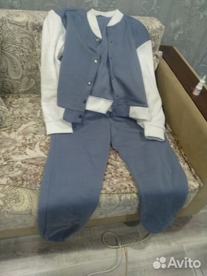 Спортивный костюм женский