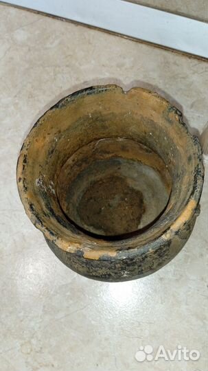 Глиняный горшок