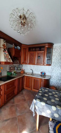 2-к. квартира, 53 м², 1/5 эт.