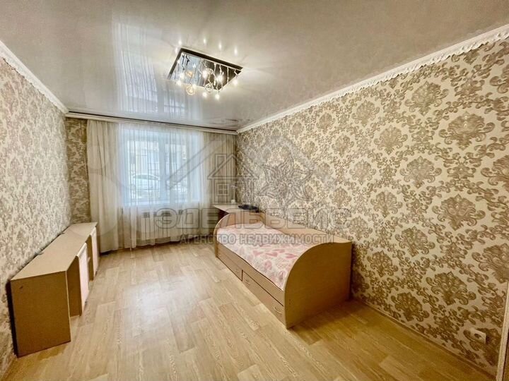 2-к. квартира, 70 м², 2/6 эт.